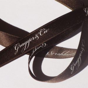 Agnes Schubert Grafik Design Gragger Holzofenbäckerei Satin Geschenk Band